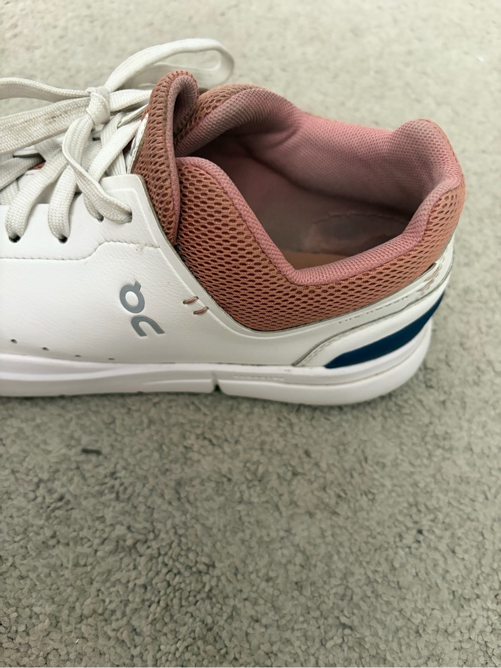 On Cloud ‘The Roger’ White Sneakers with Dusty Pink Lining, Women’s Size 8.5 - Picture 7 of 9